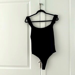 Zara - Ruffled bodysuit - size M